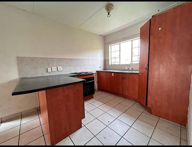 2 BEDROOM APARTMENT FOR SALE IN HALFWAY GARDENS